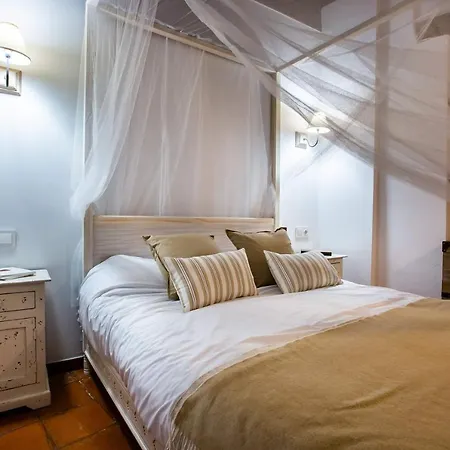 Puente De La Juderia Lantställe