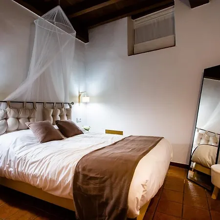 Puente De La Juderia Lantställe