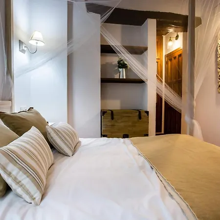 Puente De La Juderia Country house *