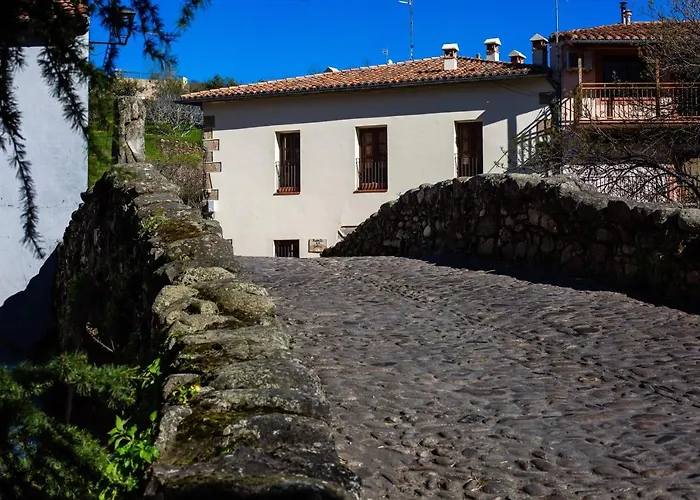 Puente De La Judería Casa rural *
